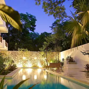 *** Aparthotel Livetulum Messico